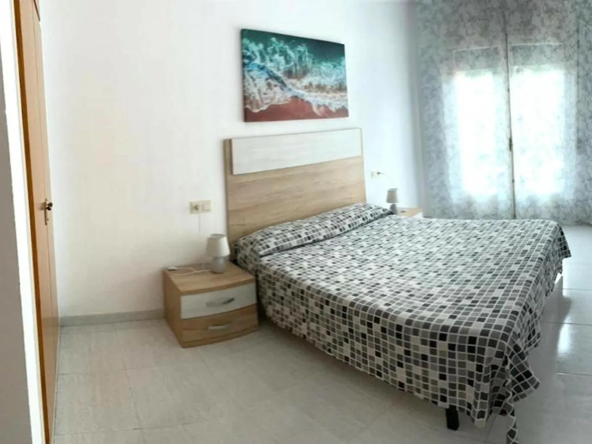 Casa Cal Sabater - En Pleno Centro, Bonita Vista Al Rio, Gran Parking Publico Delante, A.A., Wifi. - Es-89-89 Villa Sant Pere Pescador Holiday home